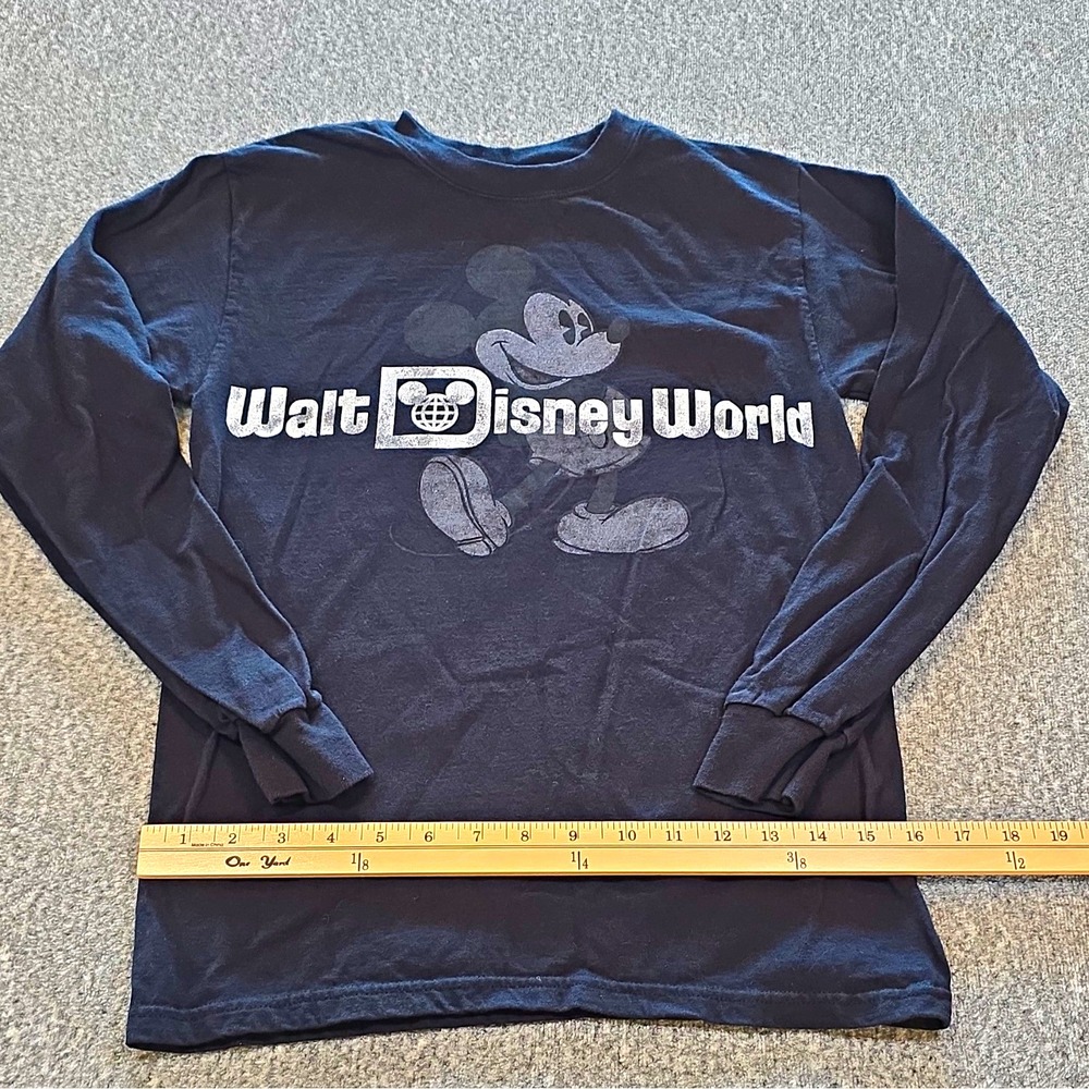 Hanes Disney Mickey Mouse Black Long Sleeve T-Shirt Adult Size S
